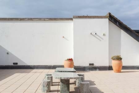 Blue Pool View Apartment Portrush Ngoại thất bức ảnh
